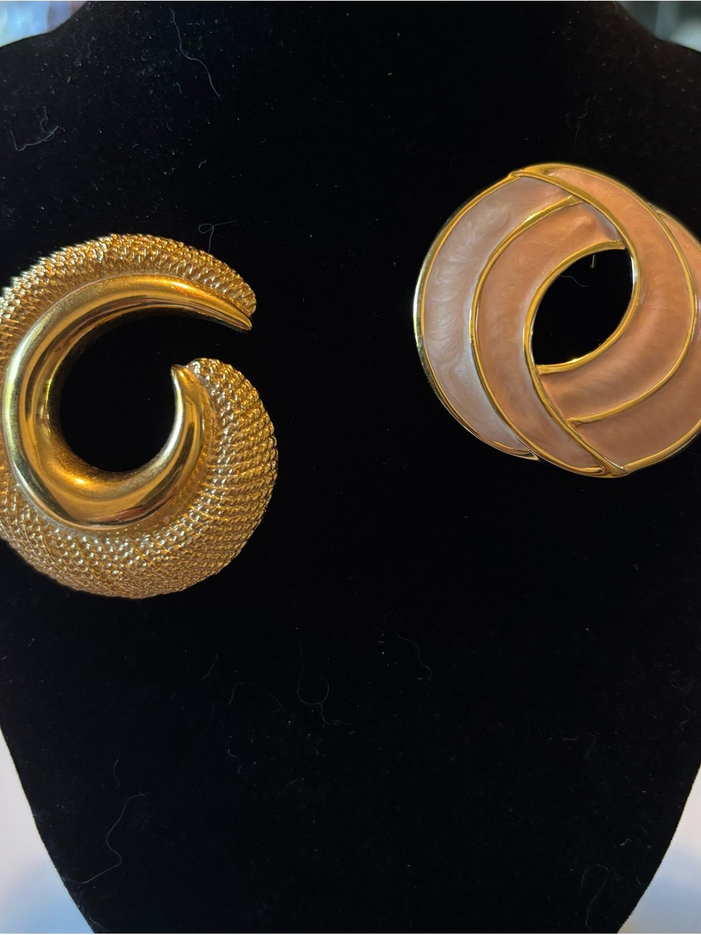 Vintage Napier gold tone Brooch lot of 2 textured swirl and pink enamel
